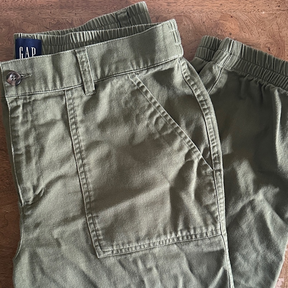 GAP Green Cargo Pants